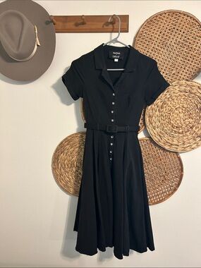 Modcloth Black Short-Sleeve Button Midi Dress with Belt Size XXS